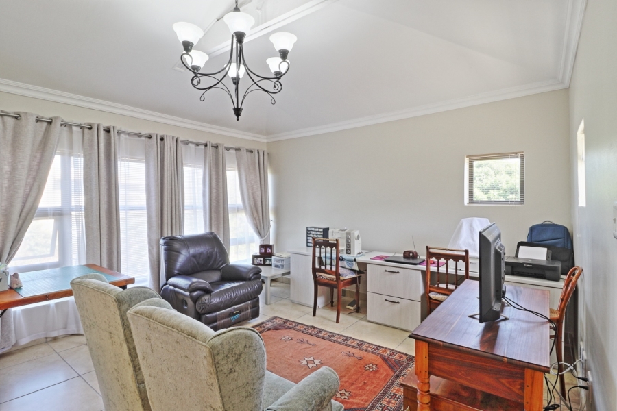 3 Bedroom Property for Sale in Hartenbos Landgoed Western Cape